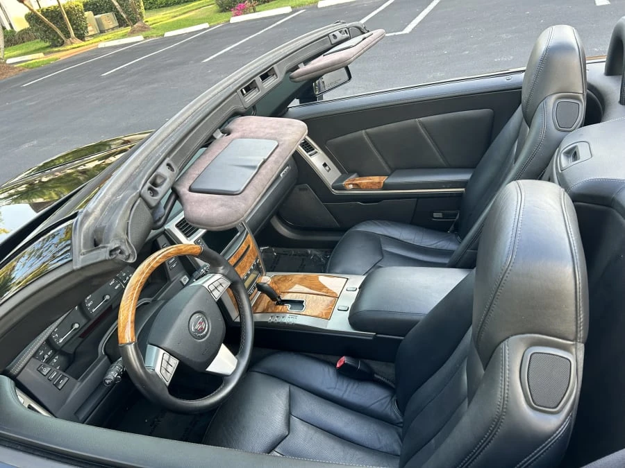 2009 Cadillac XLR - Image 12 of 14