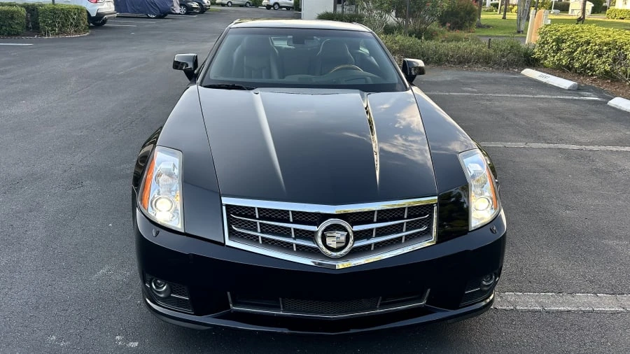 2009 Cadillac XLR - Image 8 of 14