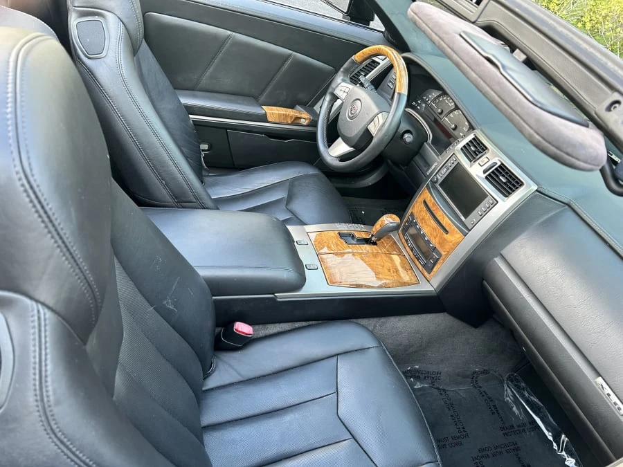 2009 Cadillac XLR - Image 13 of 14