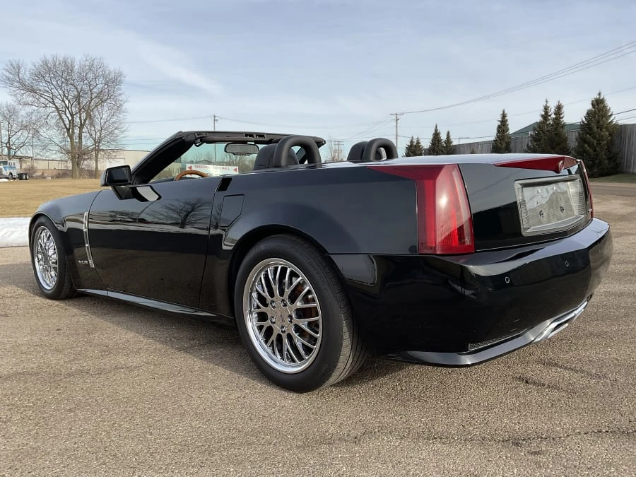 2009 Cadillac XLR - Image 3 of 14