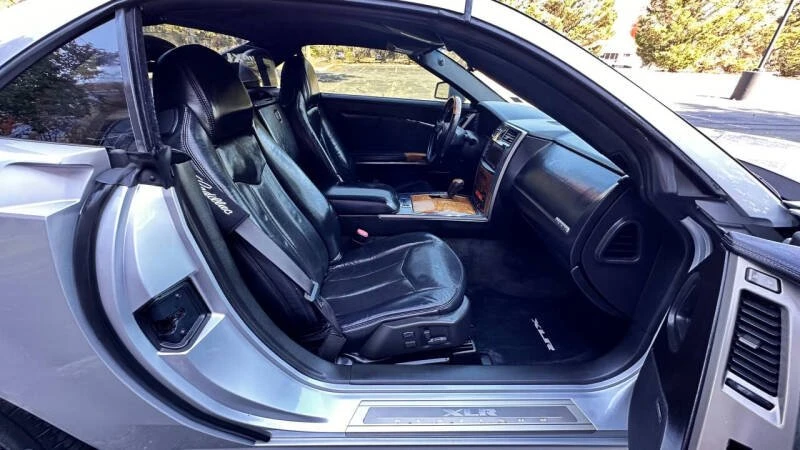 2009 Cadillac XLR - Image 12 of 16