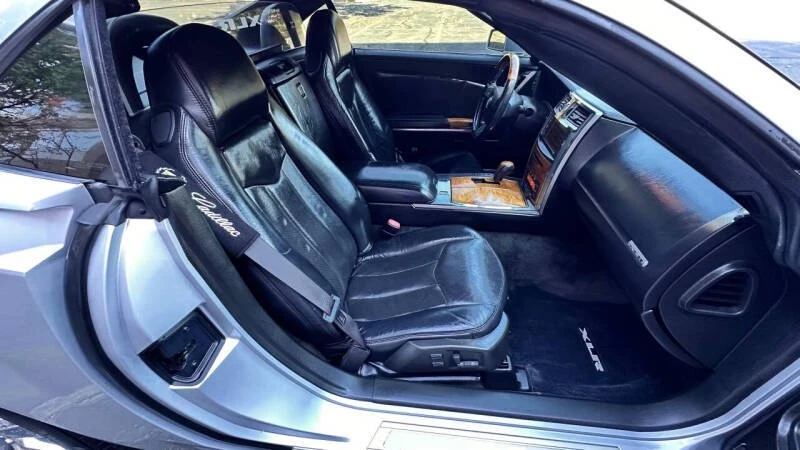 2009 Cadillac XLR - Image 13 of 16
