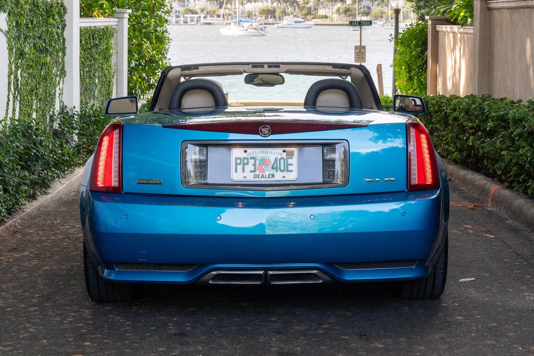2009 Cadillac XLR - Image 9 of 31