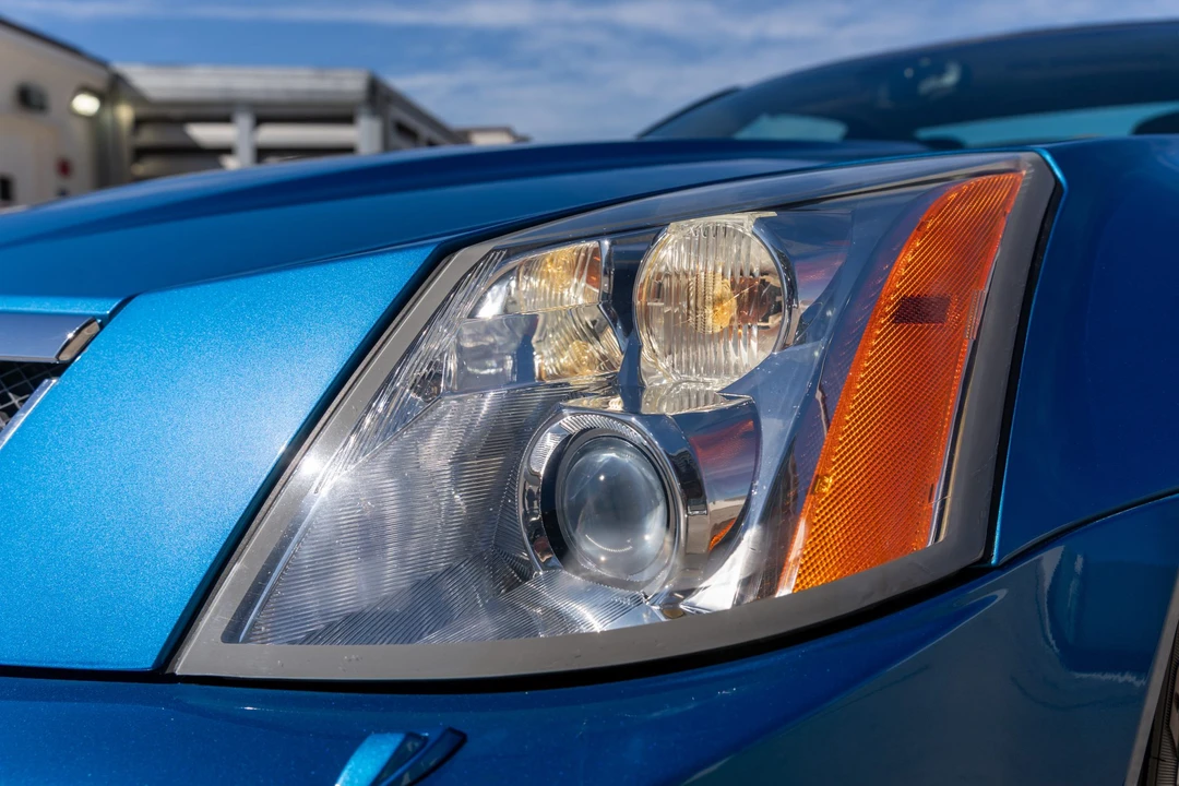 2009 Cadillac XLR - Image 25 of 31