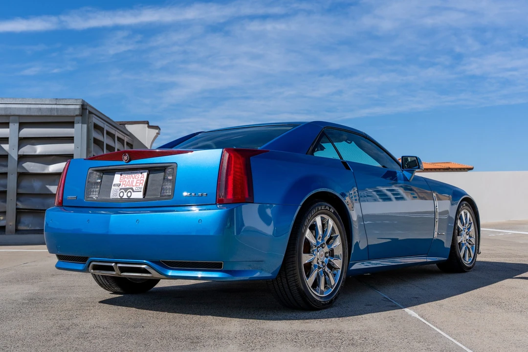 2009 Cadillac XLR - Image 20 of 31