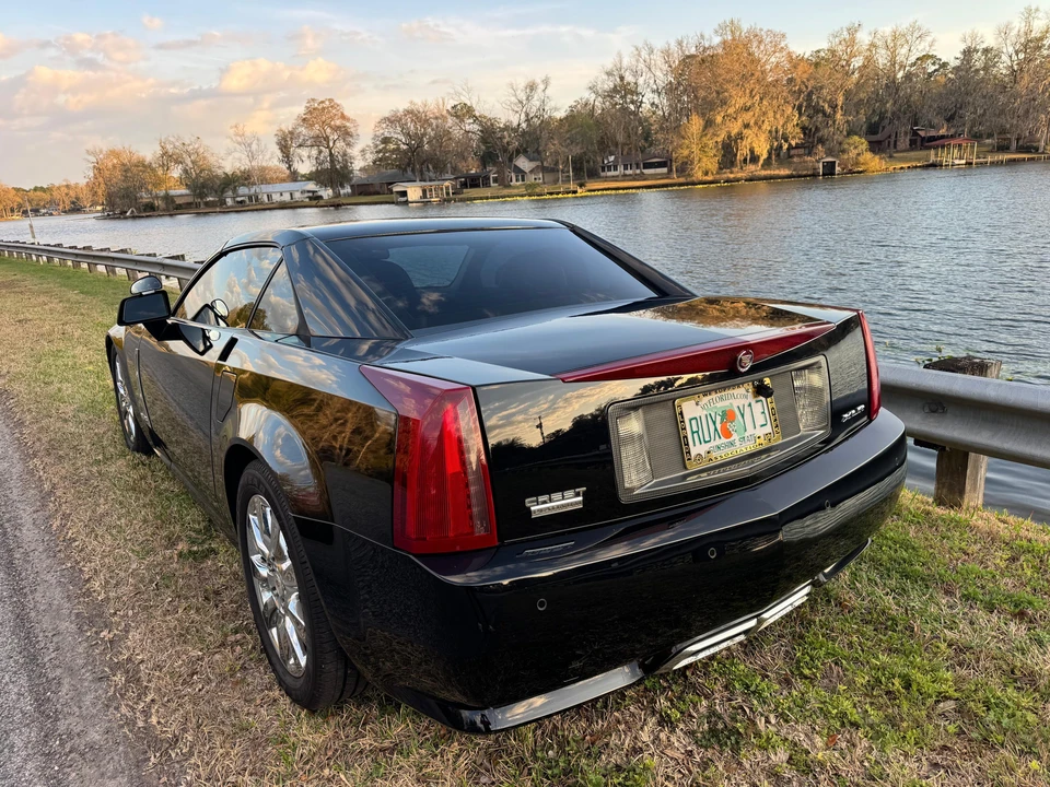 2009 Cadillac XLR - Image 19 of 31