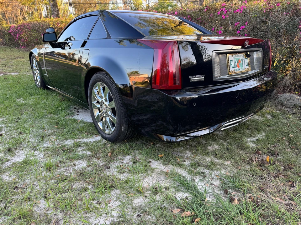 2009 Cadillac XLR - Image 18 of 31