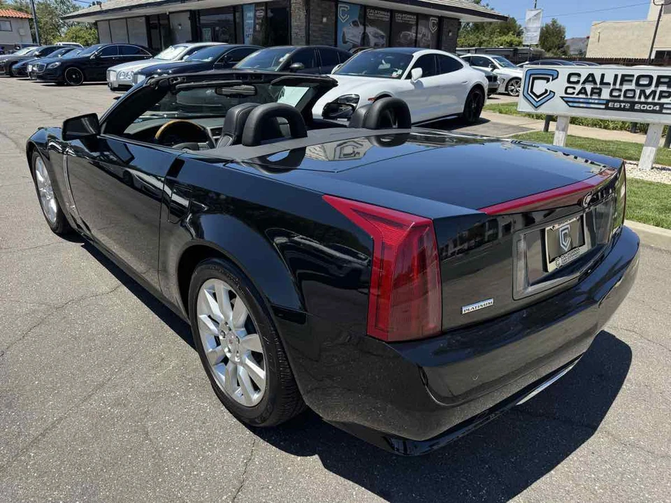 2009 Cadillac XLR - Image 7 of 31