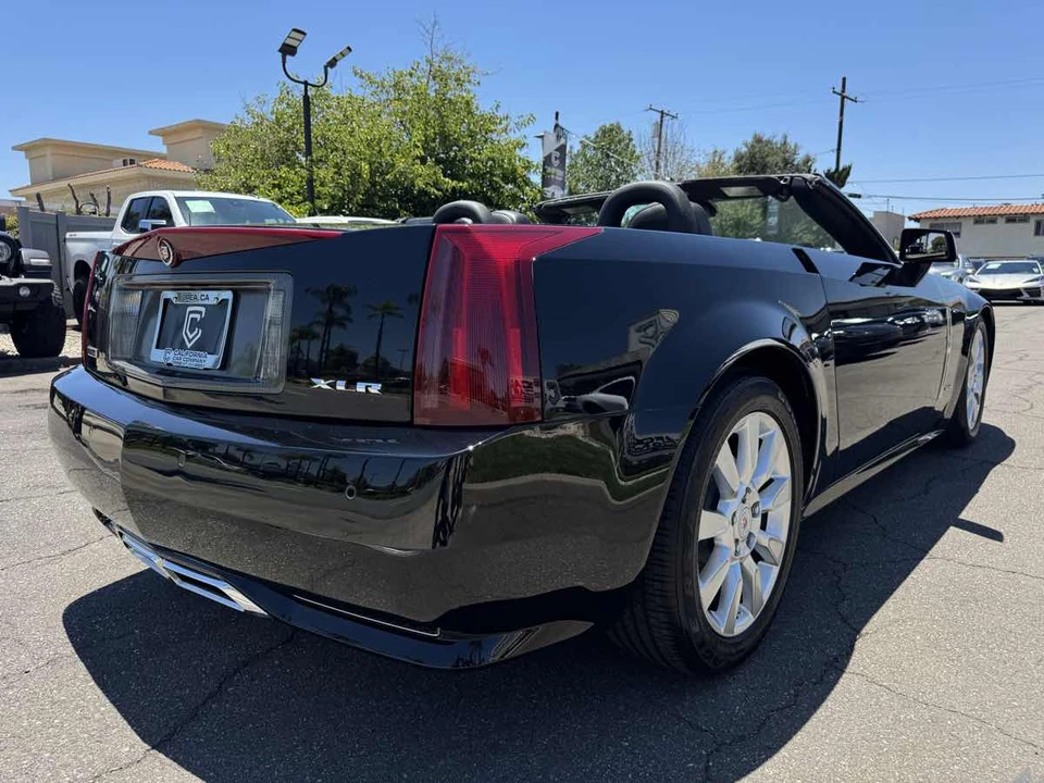 2009 Cadillac XLR - Image 14 of 31