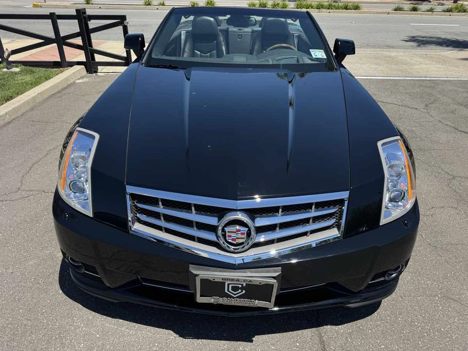 2009 Cadillac XLR - Image 17 of 31