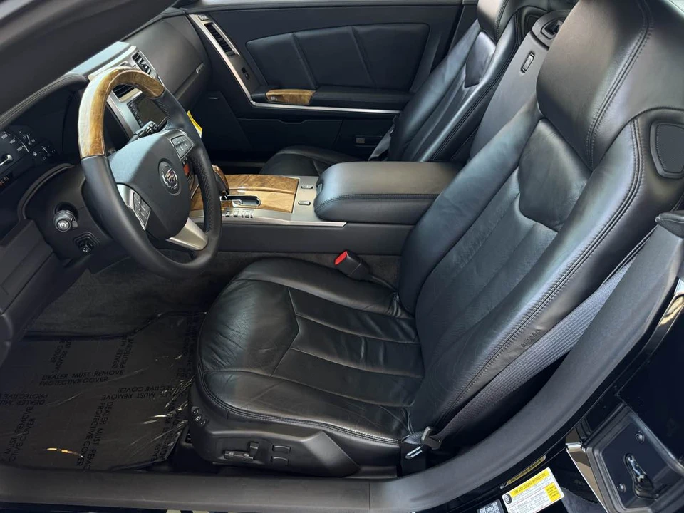 2009 Cadillac XLR - Image 20 of 31