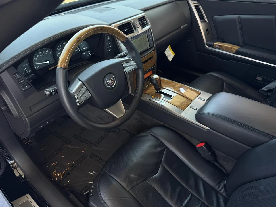 2009 Cadillac XLR - Image 21 of 31
