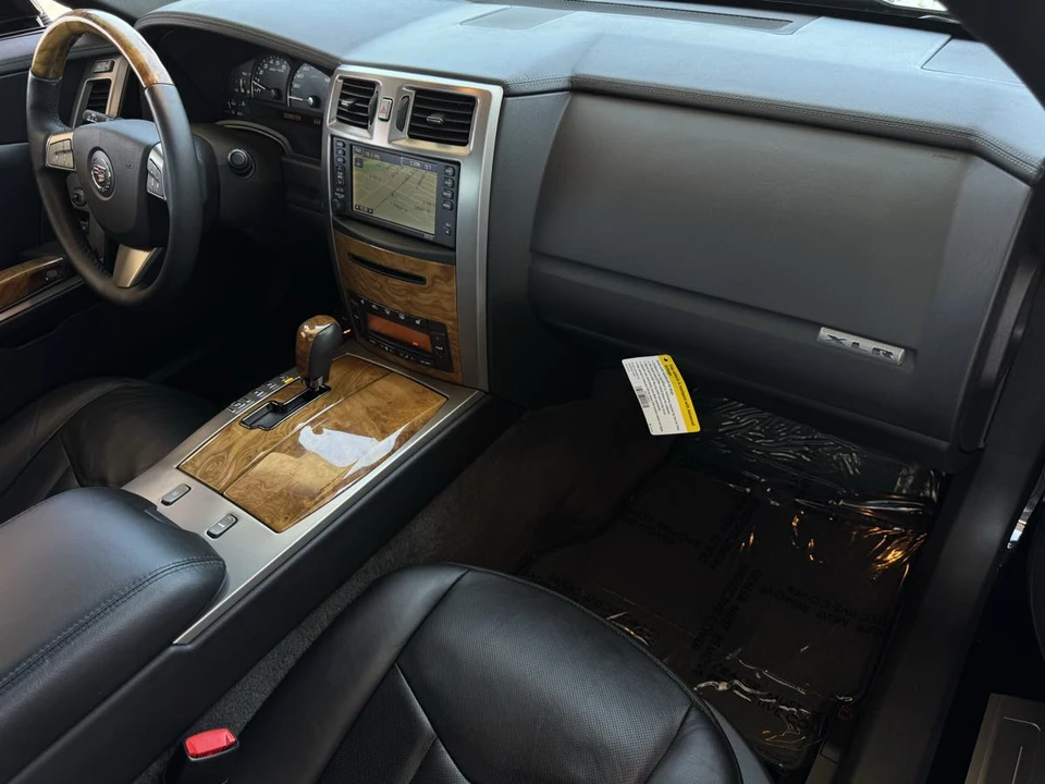 2009 Cadillac XLR - Image 27 of 31