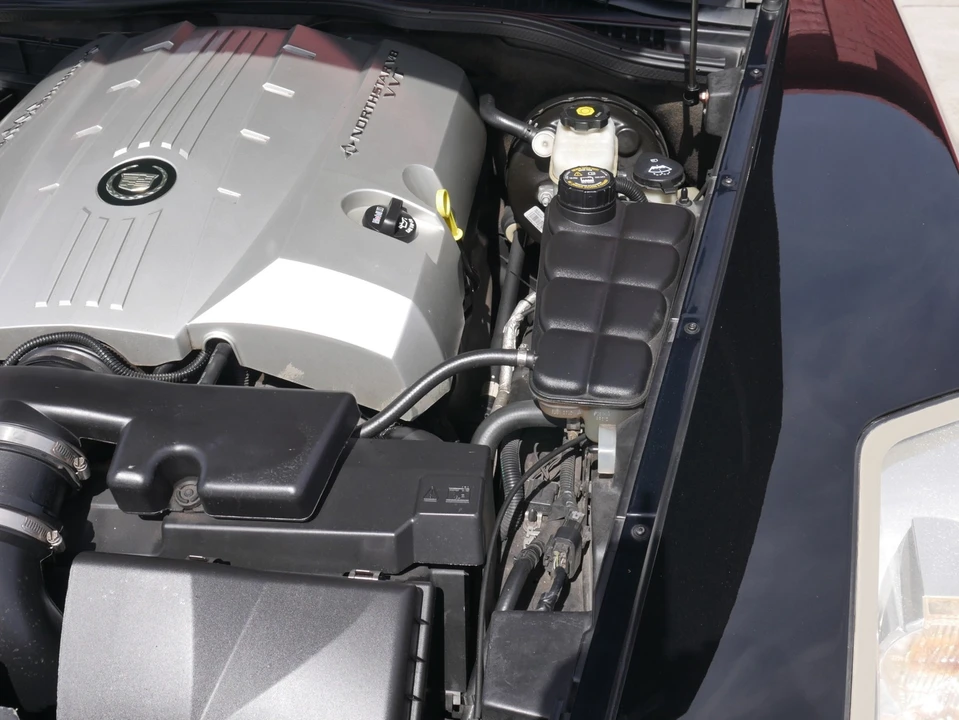 2009 Cadillac XLR - Image 19 of 31