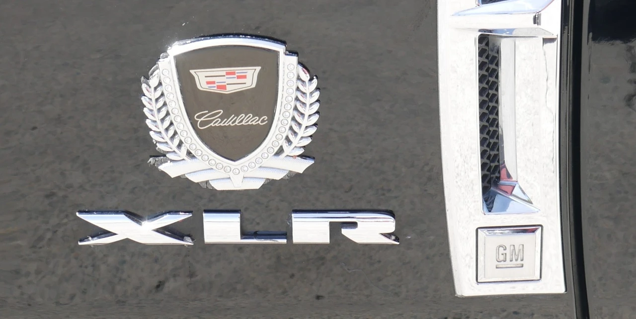 2009 Cadillac XLR - Image 4 of 31
