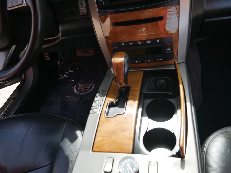 2009 Cadillac XLR - Image 31 of 31