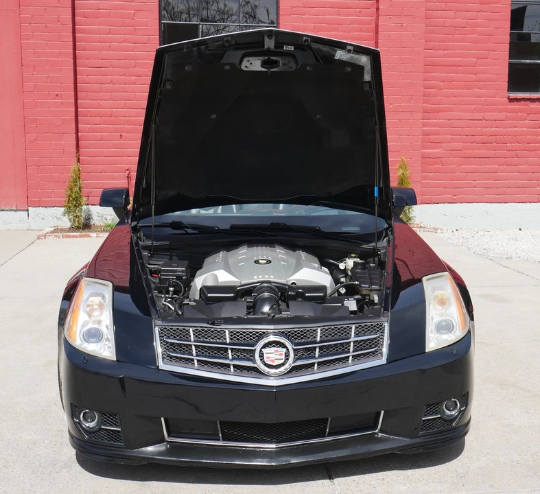 2009 Cadillac XLR - Image 16 of 31