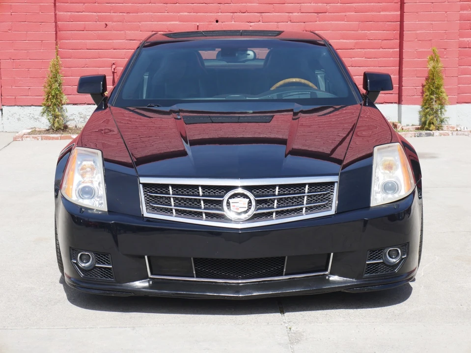 2009 Cadillac XLR - Image 3 of 31