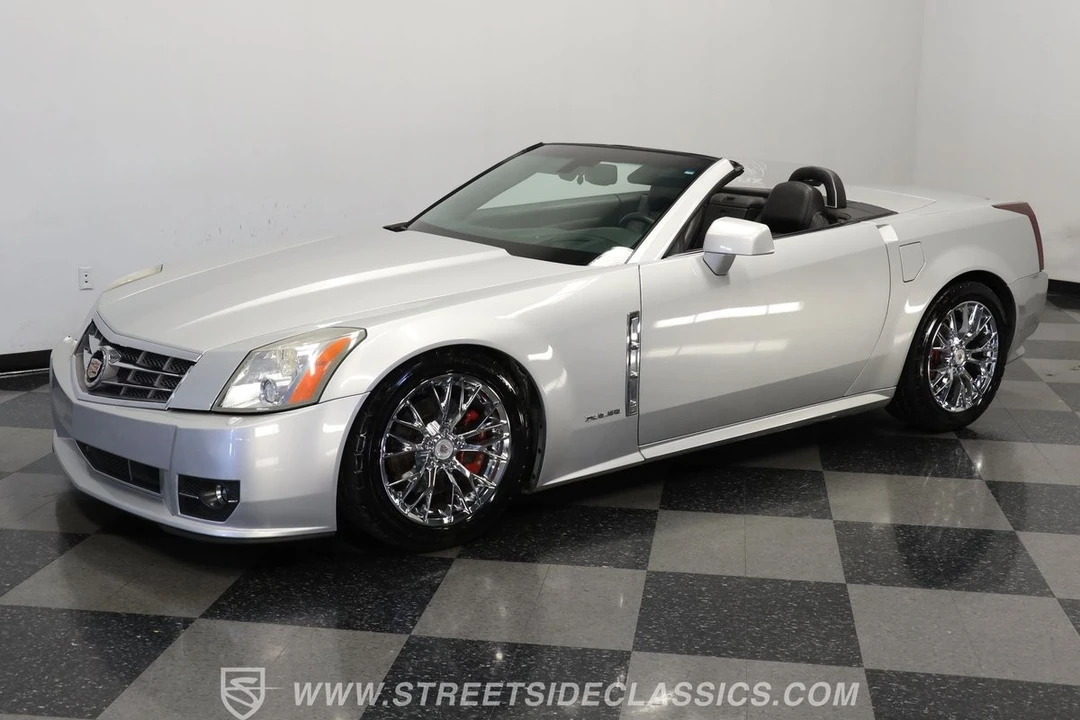 2009 Cadillac XLR - Image 5 of 21