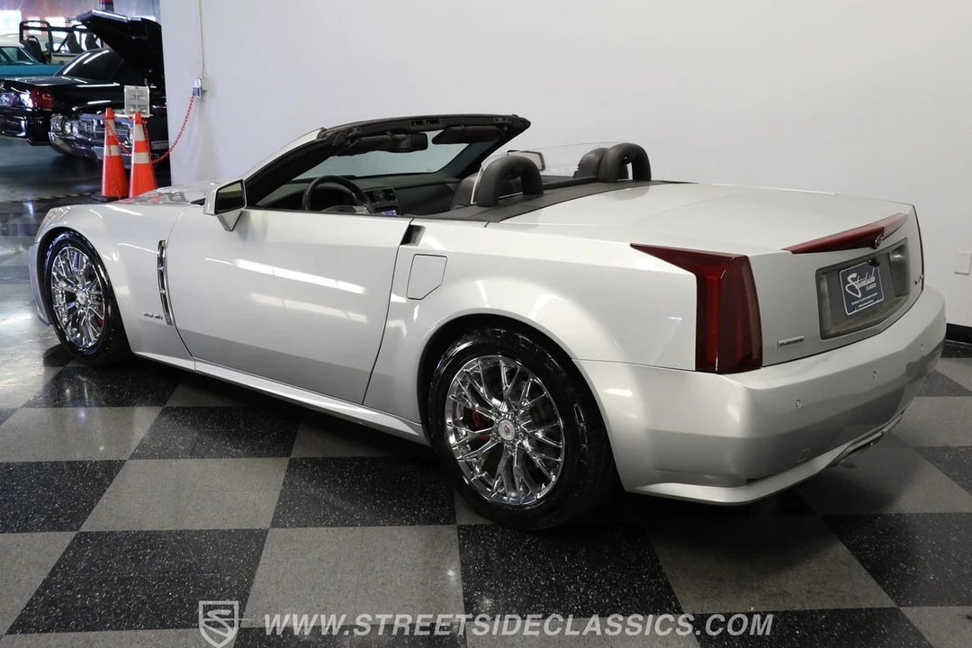 2009 Cadillac XLR - Image 6 of 21