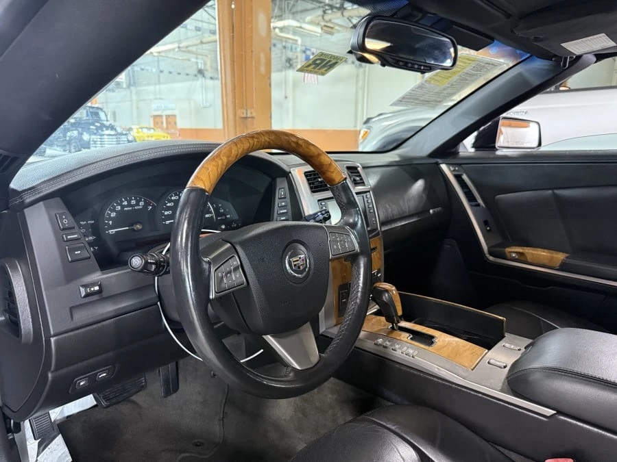 2009 Cadillac XLR - Image 4 of 7