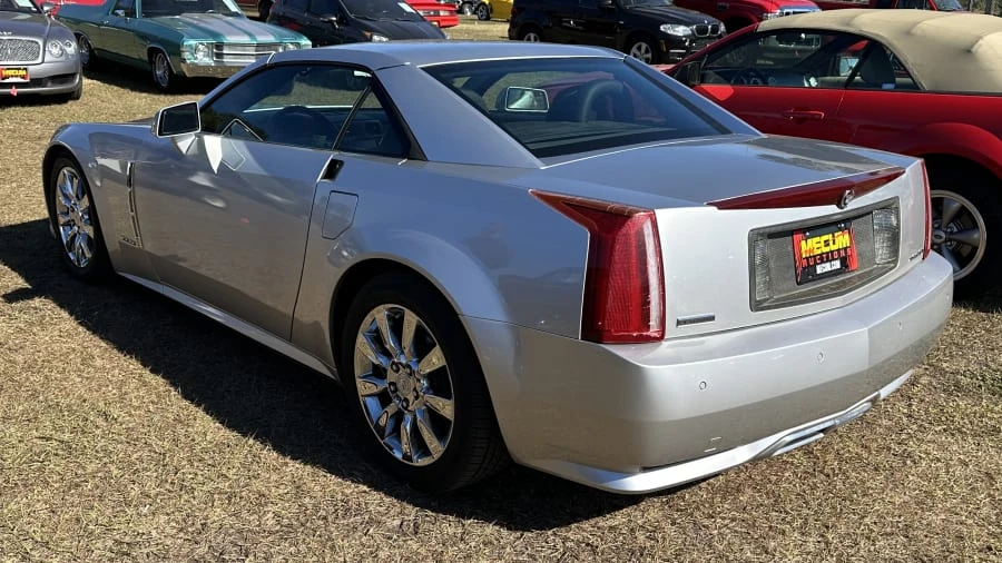 2009 Cadillac XLR - Image 4 of 4