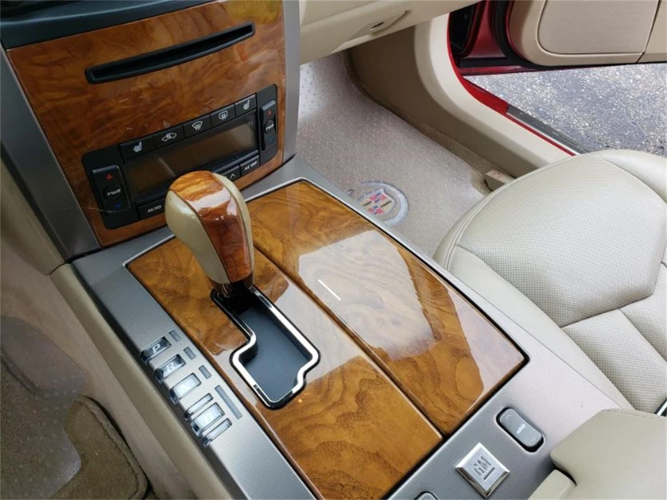 2009 Cadillac XLR - Image 7 of 17