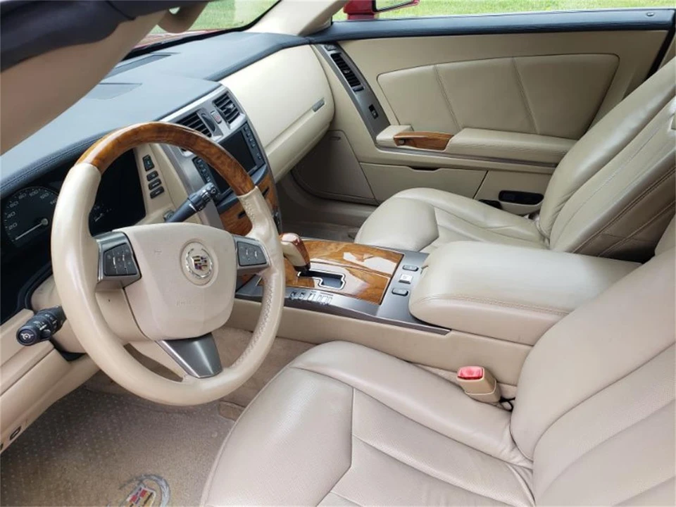 2009 Cadillac XLR - Image 12 of 17