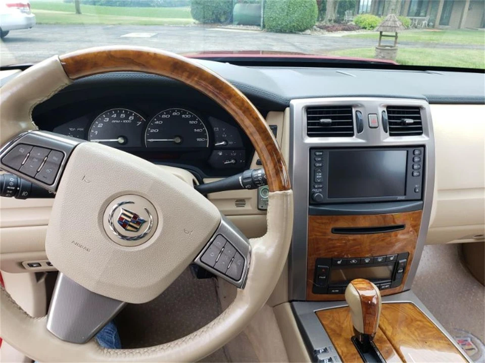 2009 Cadillac XLR - Image 13 of 17