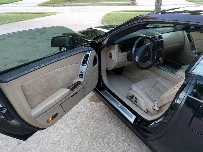2009 Cadillac XLR-V - Image 4 of 9
