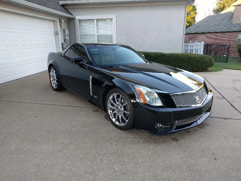 2009 Cadillac XLR-V - Image 2 of 9