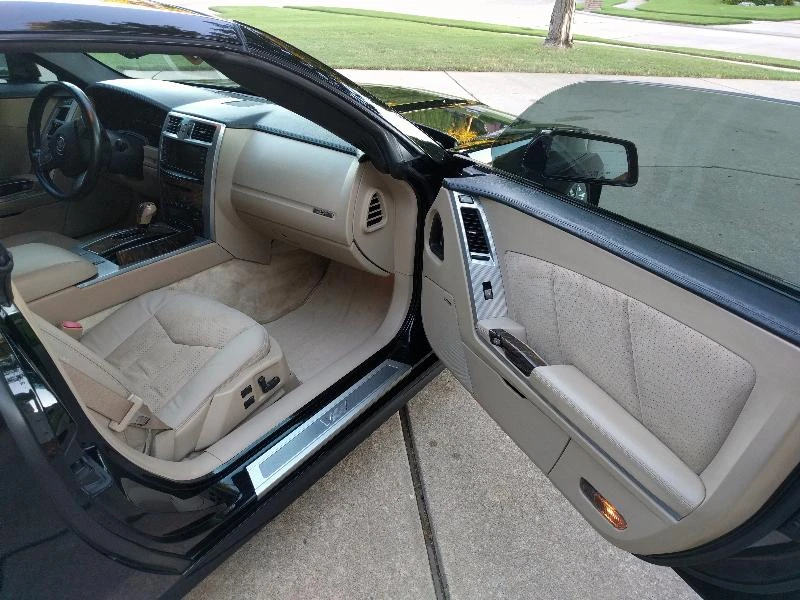 2009 Cadillac XLR-V - Image 5 of 9