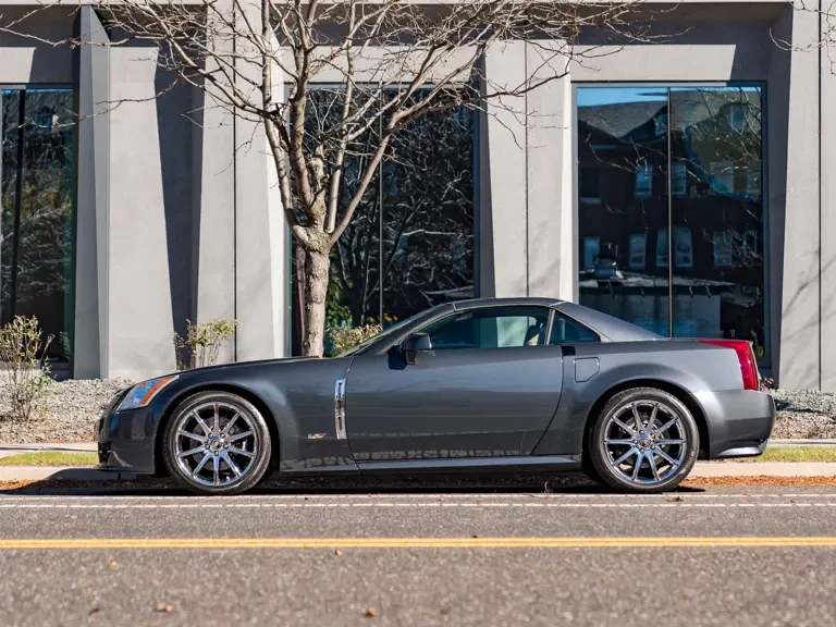 2009 Cadillac XLR-V - Image 6 of 31