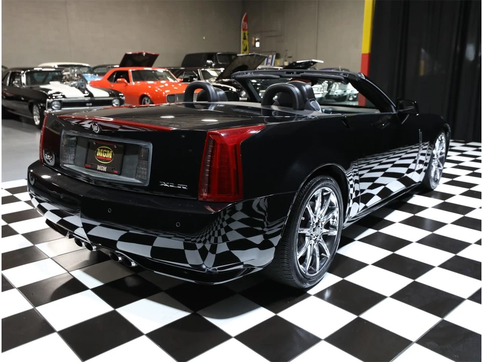 2009 Cadillac XLR-V - Image 29 of 31