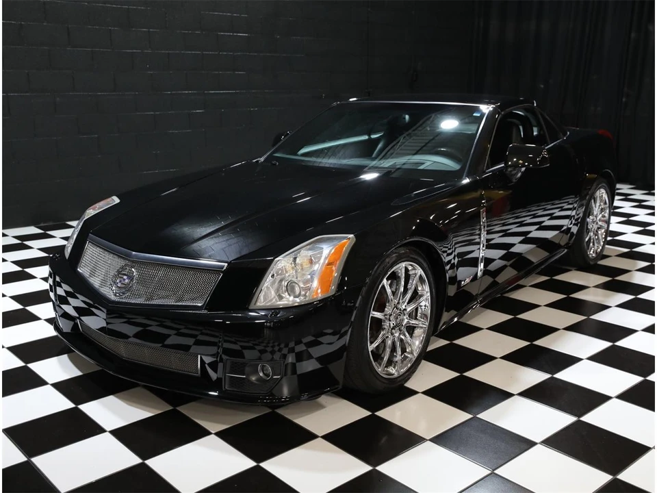 2009 Cadillac XLR-V - Image 5 of 31