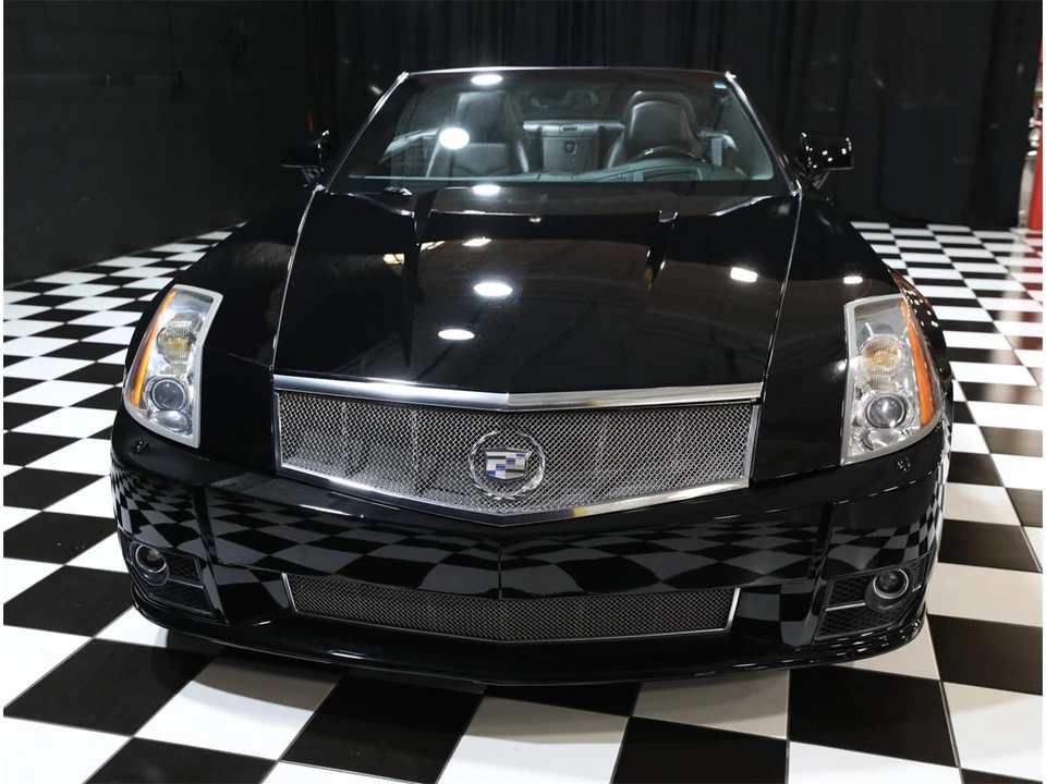2009 Cadillac XLR-V - Image 21 of 31