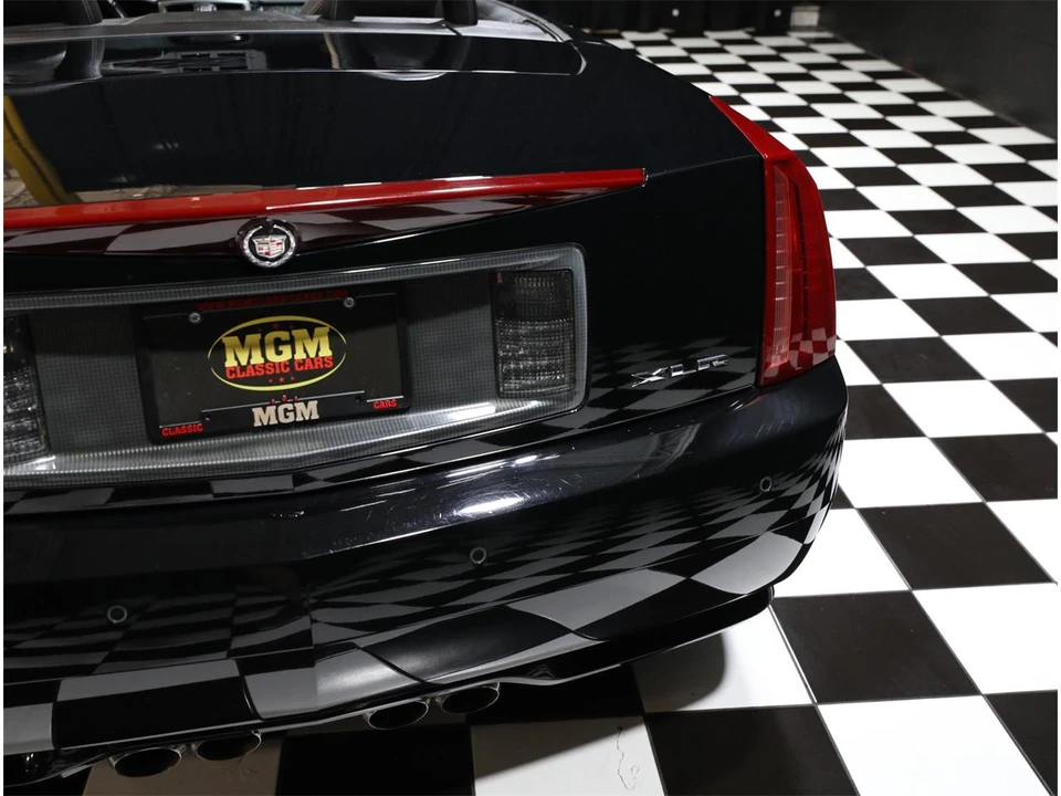 2009 Cadillac XLR-V - Image 30 of 31