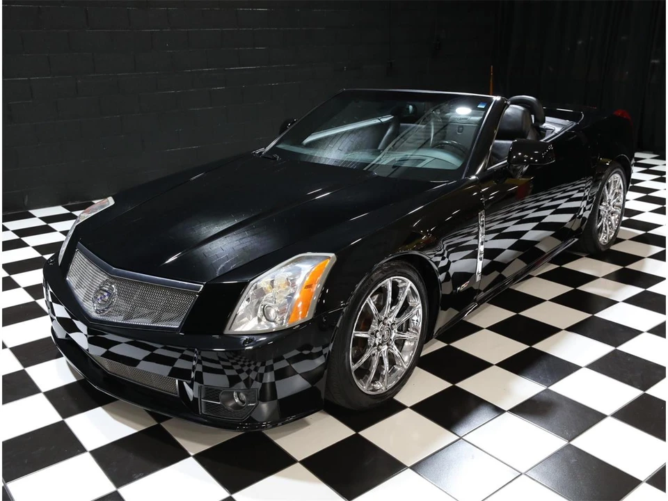 2009 Cadillac XLR-V - Image 15 of 31