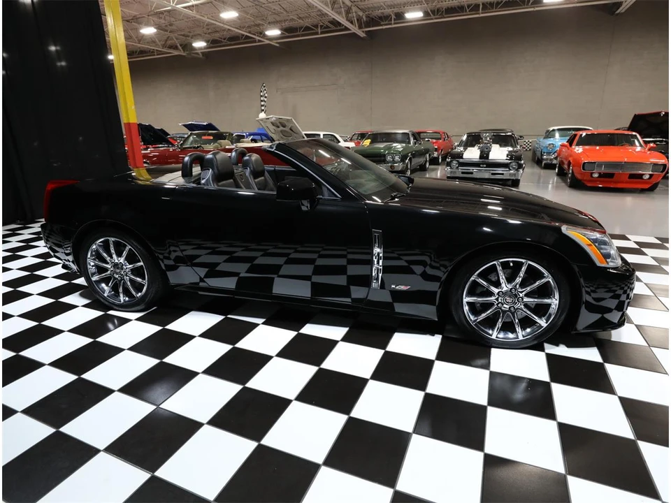 2009 Cadillac XLR-V - Image 27 of 31