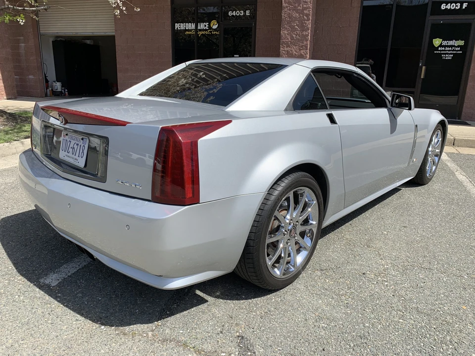 2009 Cadillac XLR-V - Image 16 of 31