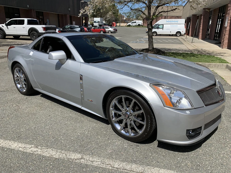 2009 Cadillac XLR-V - Image 12 of 31