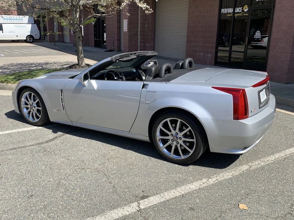 2009 Cadillac XLR-V - Image 21 of 31