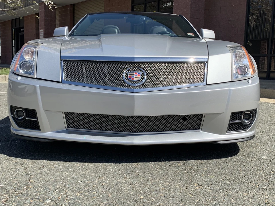2009 Cadillac XLR-V - Image 25 of 31
