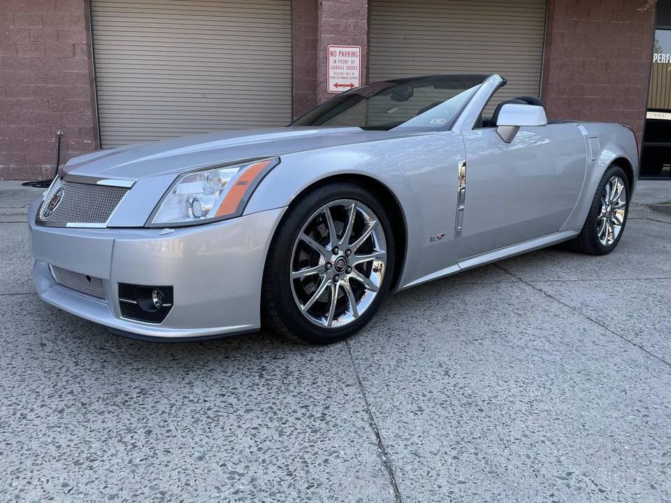 2009 Cadillac XLR-V - Image 31 of 31