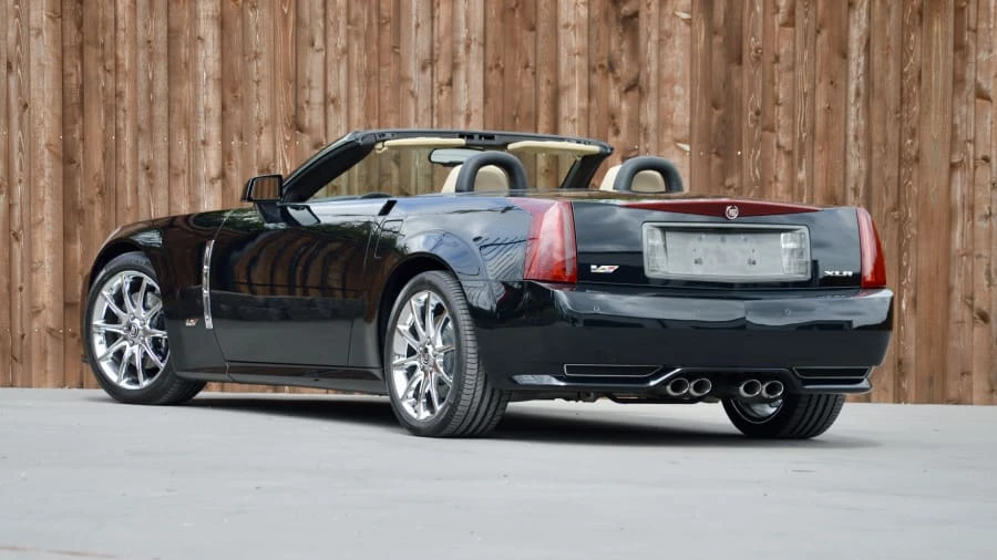 2009 Cadillac XLR-V - Image 3 of 31