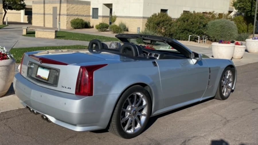 2009 Cadillac XLR-V - Image 13 of 25
