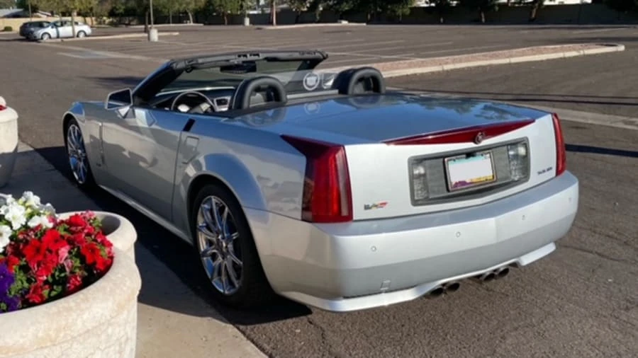 2009 Cadillac XLR-V - Image 7 of 25