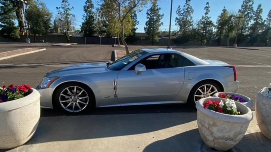 2009 Cadillac XLR-V - Image 19 of 25