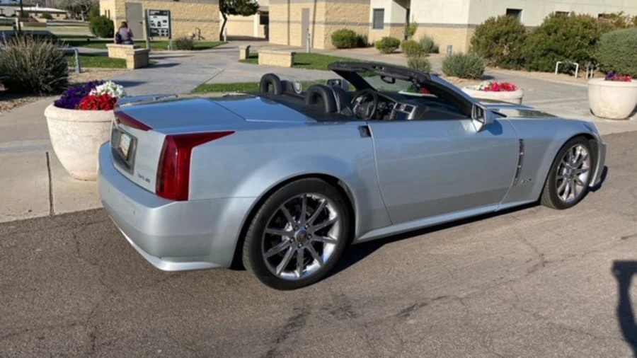 2009 Cadillac XLR-V - Image 3 of 25