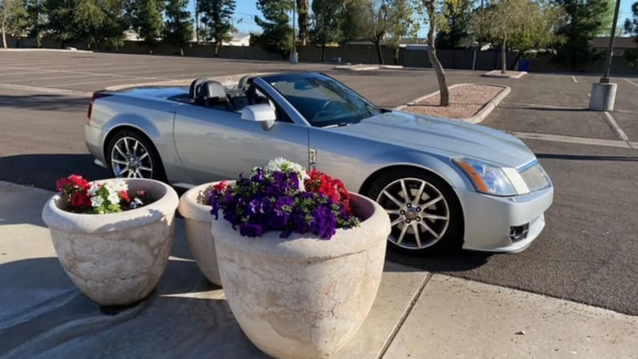 2009 Cadillac XLR-V - Image 14 of 25